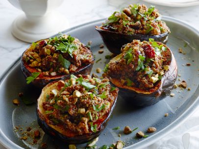 fnk_vegan-quinoa-cranberry-stuffed-acorn-squash_s4x3_s4x3-jpg-rend-sni12col-landscape